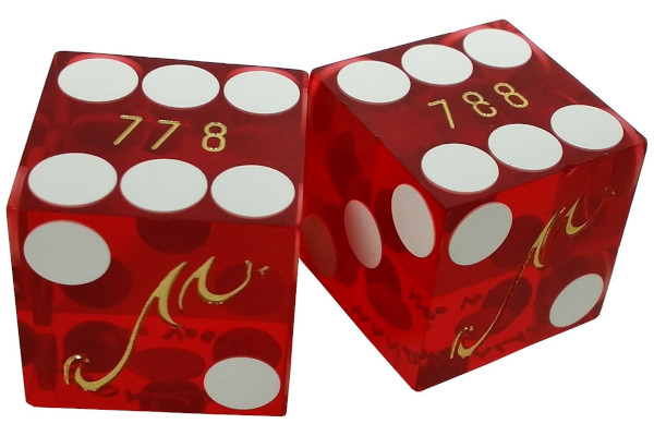 mandalay-dice-pair